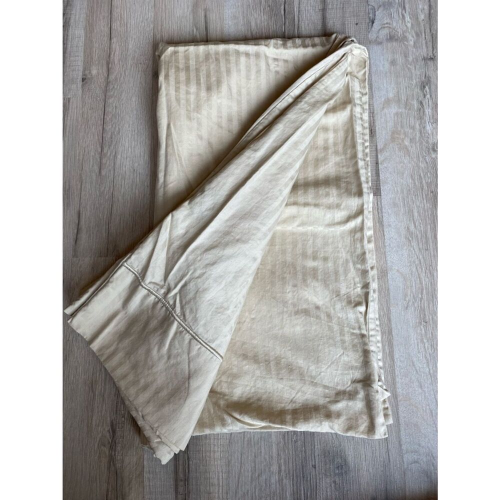 Fieldcrest Beige/Tan Pillow case set